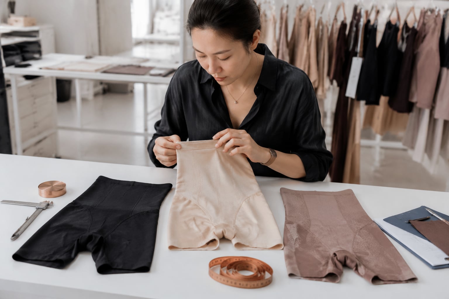 GSM, elasticidad y recuperación en tejidos shapewear